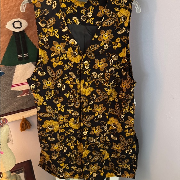 Liz Claiborne Floral Black and Gold Women's Vest 10 Petite - Picture 2 of 9
